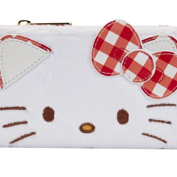 NWT Sanrio Hello Kitty Picnic Pattern Set - Picture 3 of 3